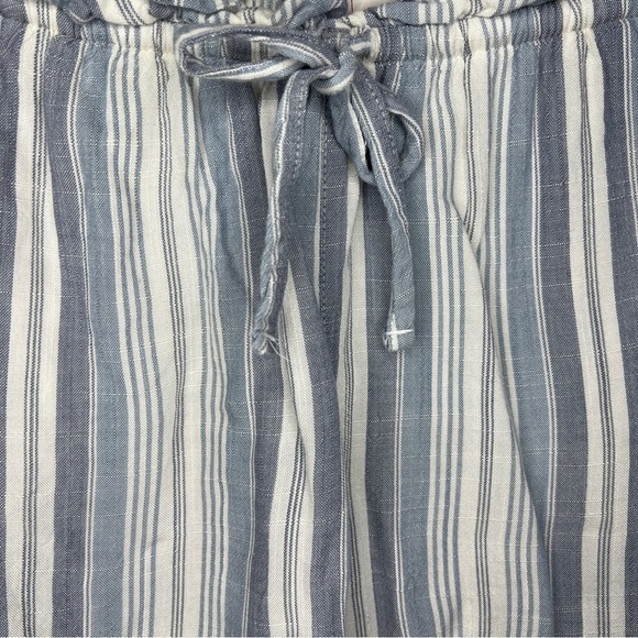 Small SO Brand Blue White Striped Pull On Shorts Elastic Waist Rayon Pockets - Picture 2 of 7
